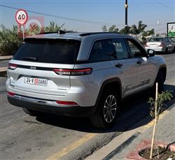 جیپ گراند شیرۆکی